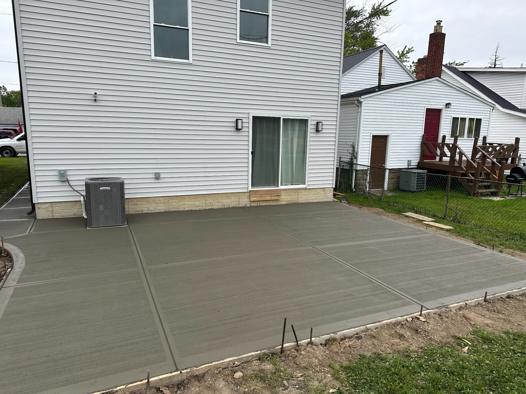 Finished concrete patio and slab project